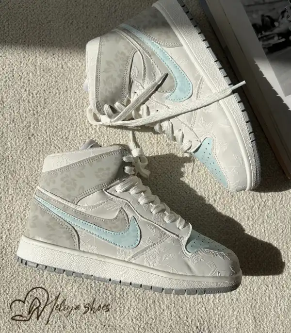 کتونی ساقدار نایکی دخترانه کد 7042